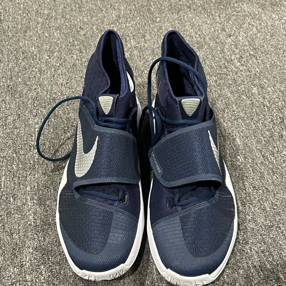 Nike Hyperrev Basketball Shoes